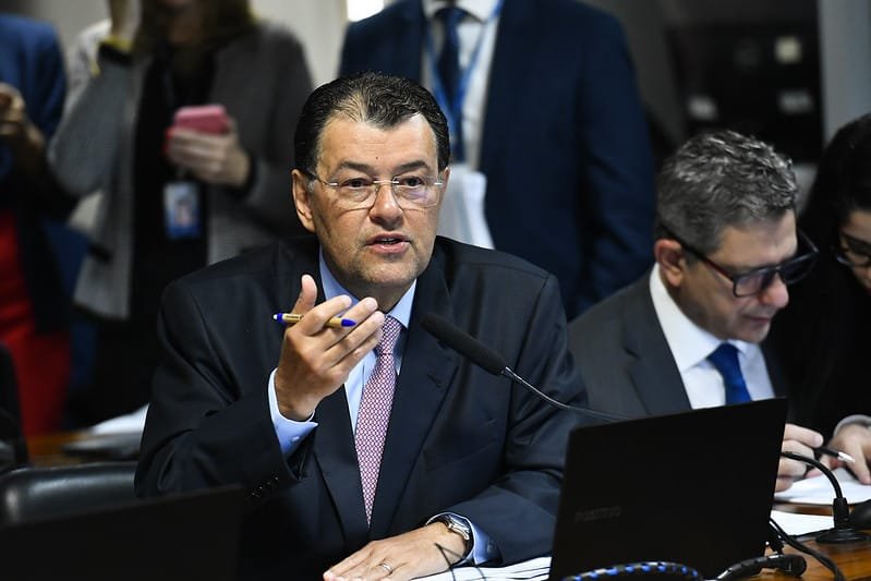 BR-319: Eduardo Braga apresenta emenda à MP do governo federal para incluir rodovias preexistentes no licenciamento especial
