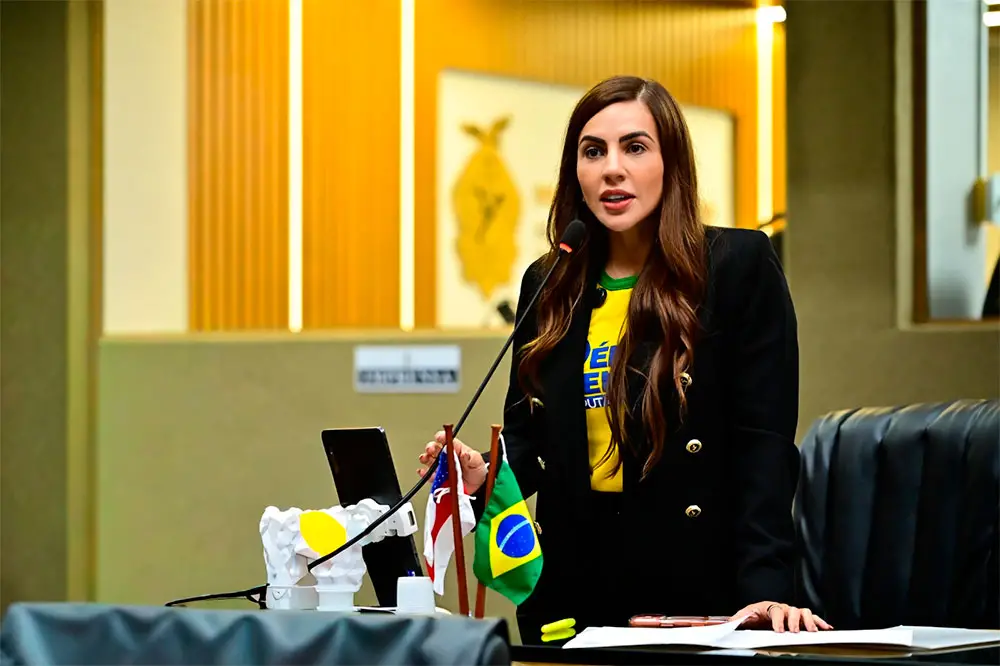 ‘Vamos continuar no enfrentamento da violência contra as crianças’, diz deputada estadual Débora Menezes durante Maio Laranja