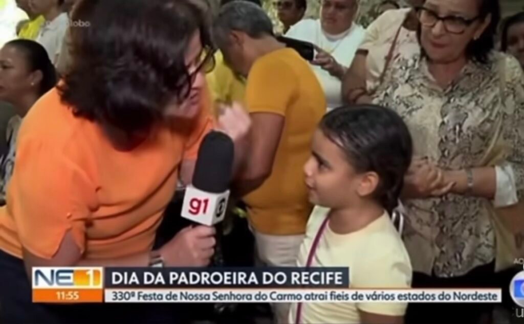 Menina de oito anos emociona internautas ao falar da morte da mãe em entrevista