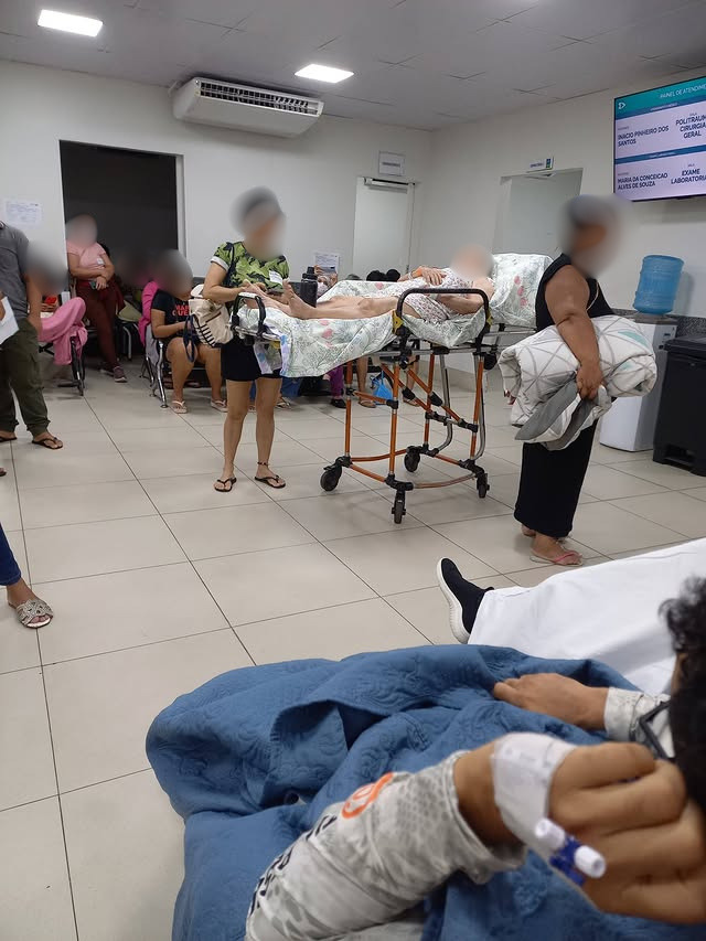 ‘Indignação e decepção’: acompanhante denuncia superlotação e pacientes à espera de leitos no Hospital 28 de Agosto