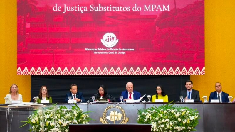 Prefeito Renato Junior prestigia posse de novos promotores de Justiça e destaca diálogo entre instituições em favor da população