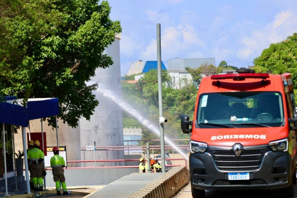 Após vazamento de estireno, tanque seguirá sob monitoramento por mais 24 horas em Manaus