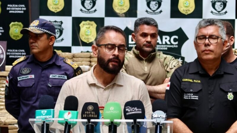 Operação no rio Negro termina com dois suspeitos mortos e apreensão de 700 quilos de skunk em Manaus