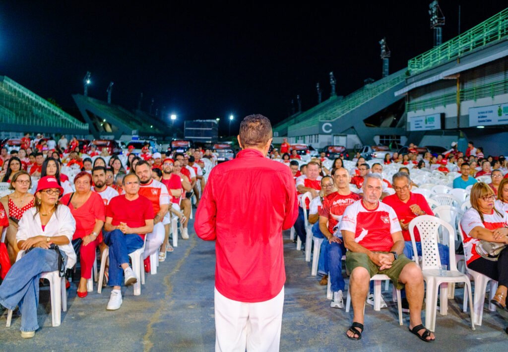 Marialvo Brandão reúne sócios e artistas em Manaus e defende continuidade da gestão no Boi Garantido