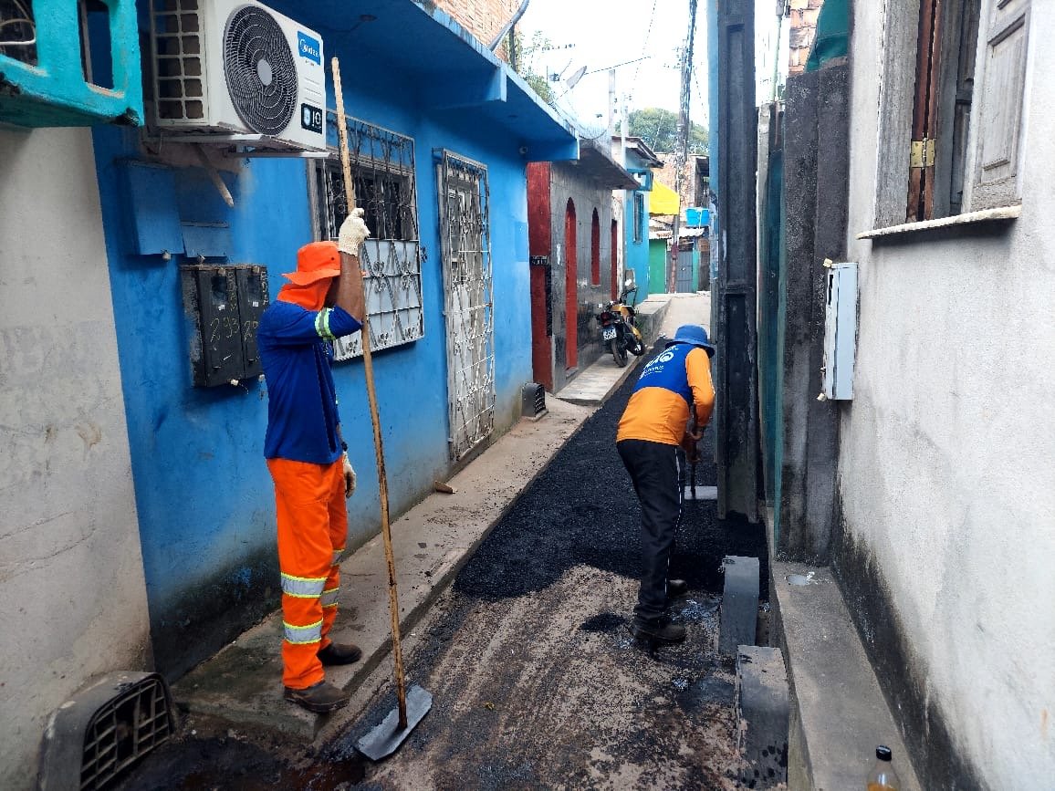 Prefeitura de Manaus transforma acesso de moradores com recuperação asfáltica em beco do Alvorada