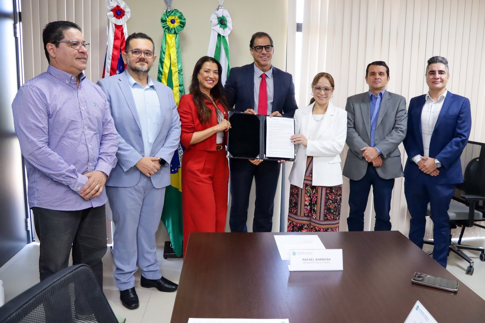 Prefeitura de Manaus e DPE-AM assinam recomendação para coibir as exigências de CPF na concessão de descontos em medicamentos
