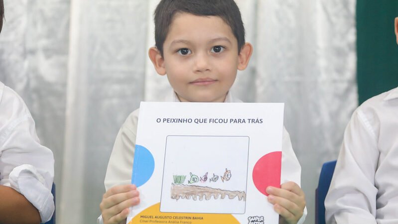 Alunos da educação infantil da Prefeitura de Manaus lançam livro sobre a Amazônia 