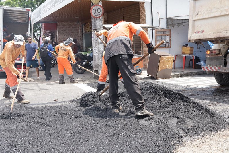 Programa ‘Manaus que a Gente Cuida’ chega aos bairros Japiim e Petrópolis levando serviços de infraestrutura, limpeza e cidadania à população