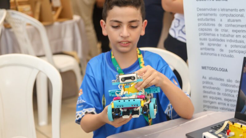 3ª Mostra de Educação Inclusiva reúne práticas pedagógicas da rede municipal de Manaus