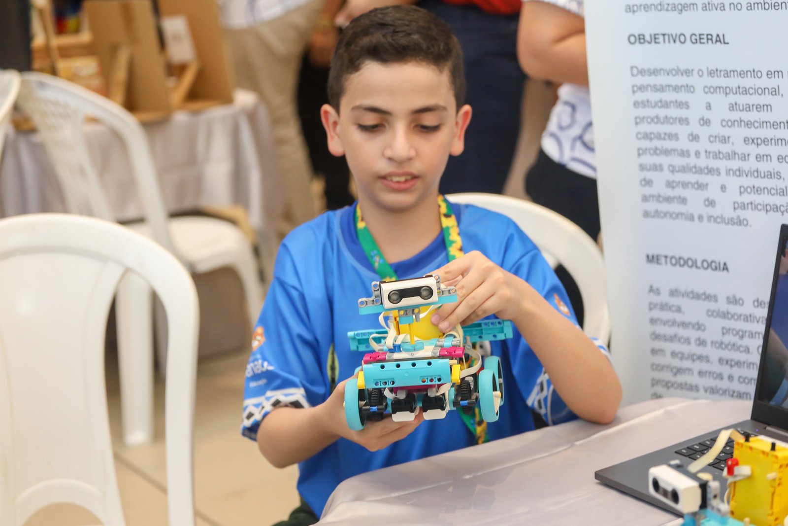 3ª Mostra de Educação Inclusiva reúne práticas pedagógicas da rede municipal de Manaus
