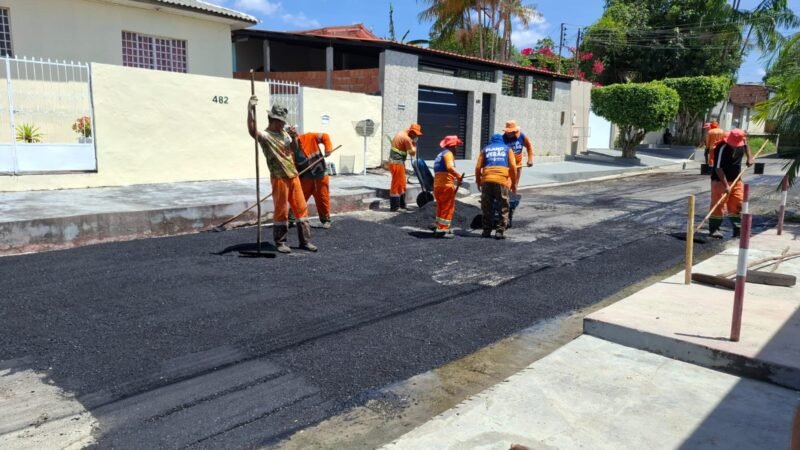 Prefeitura de Manaus recupera pavimento e melhora mobilidade em via do conjunto Manoa