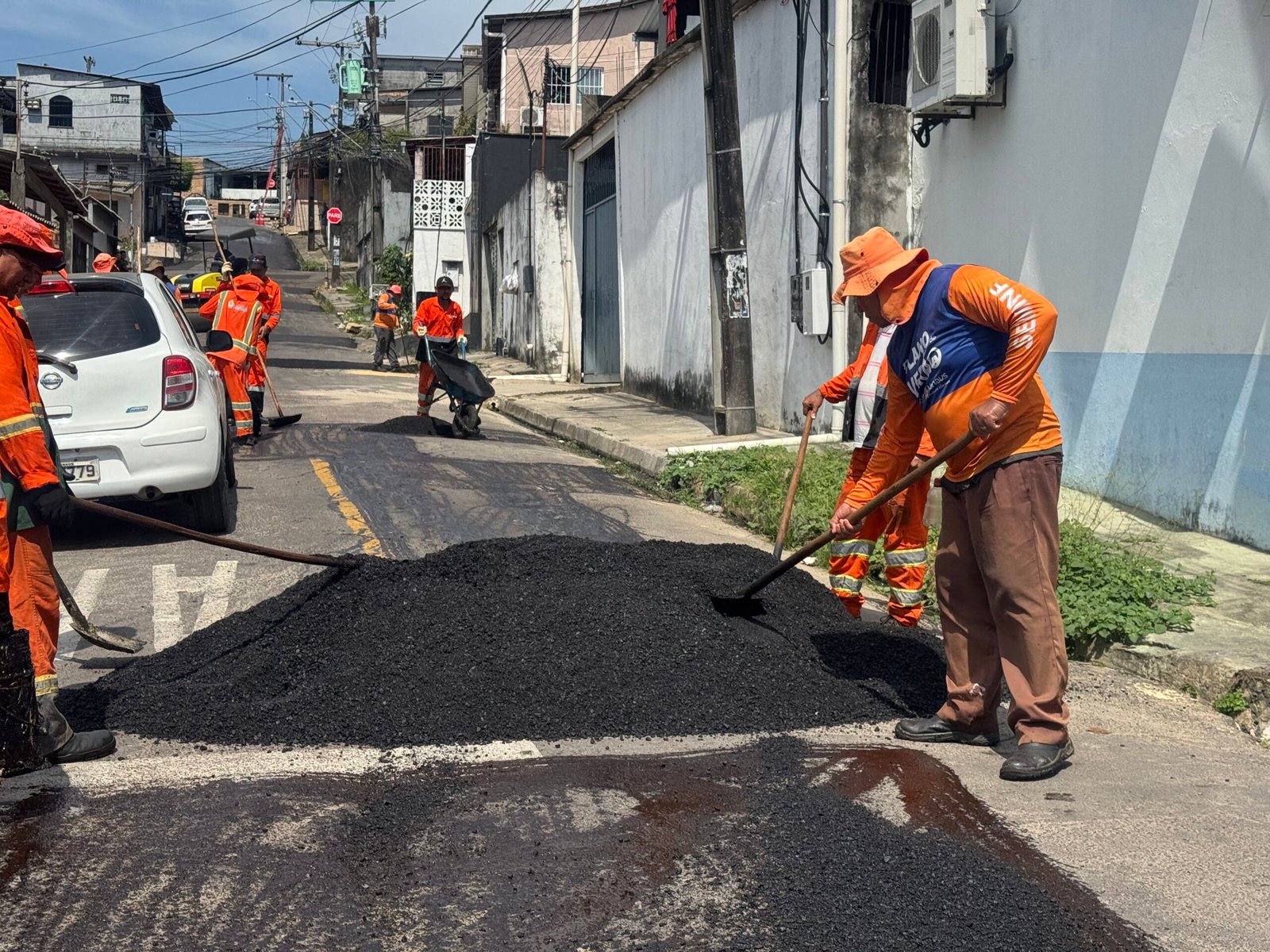 Prefeitura de Manaus avança na recuperação viária e melhora trafegabilidade no bairro Japiim