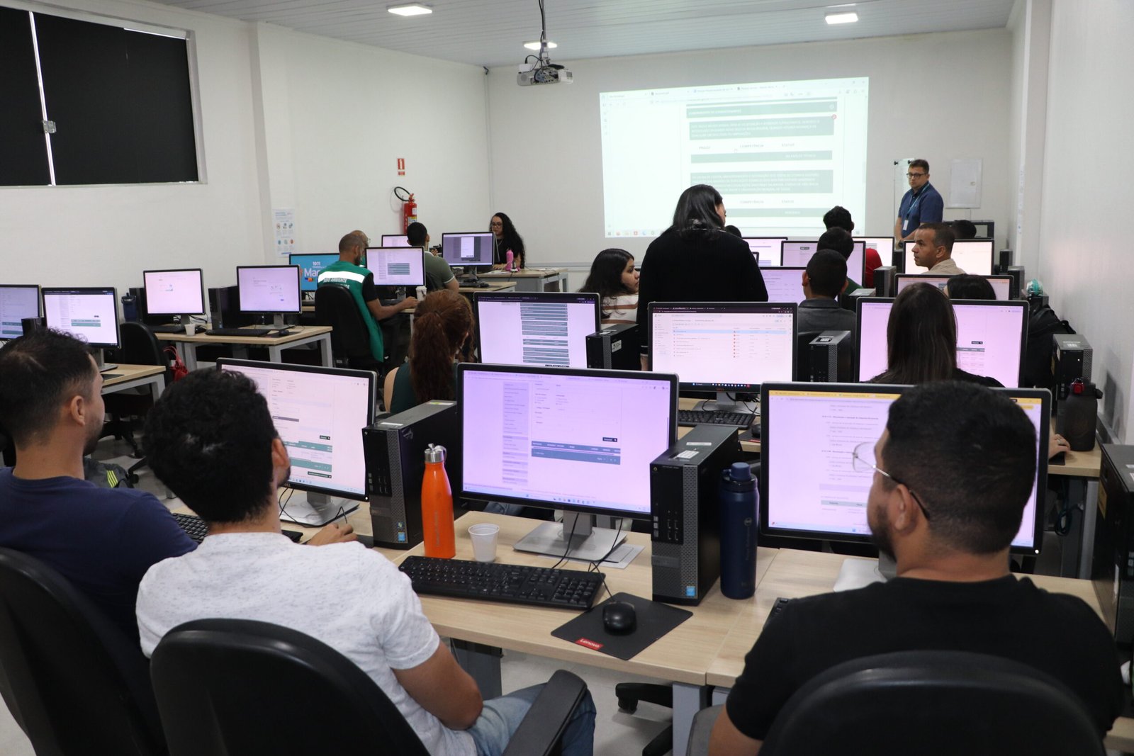 Prefeitura de Manaus capacita novos analistas ambientais da Semmas para atuação no sistema Slim