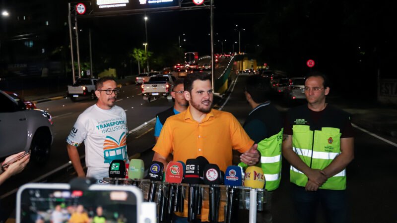 Prefeito Renato Junior apresenta tecnologia que leva informações do trânsito em tempo real aos motoristas em Manaus