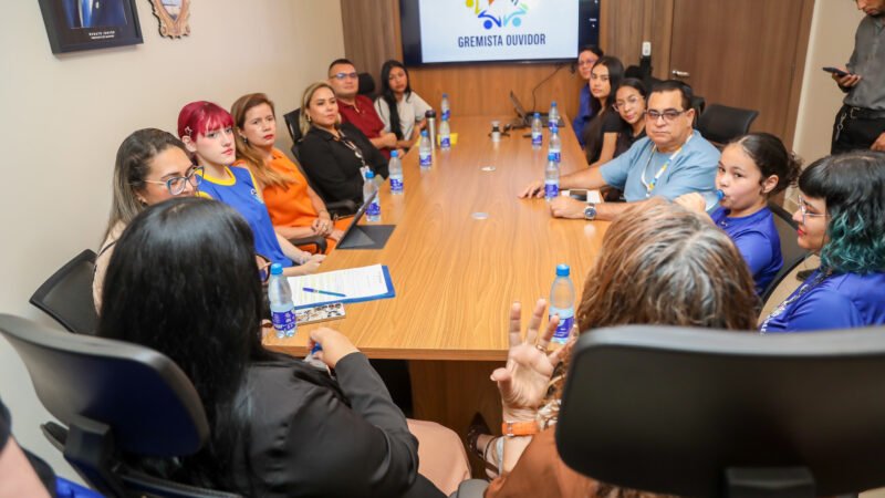 Estudantes da Prefeitura de Manaus apresentam conquistas na ação ‘Grêmio no Gabinete’