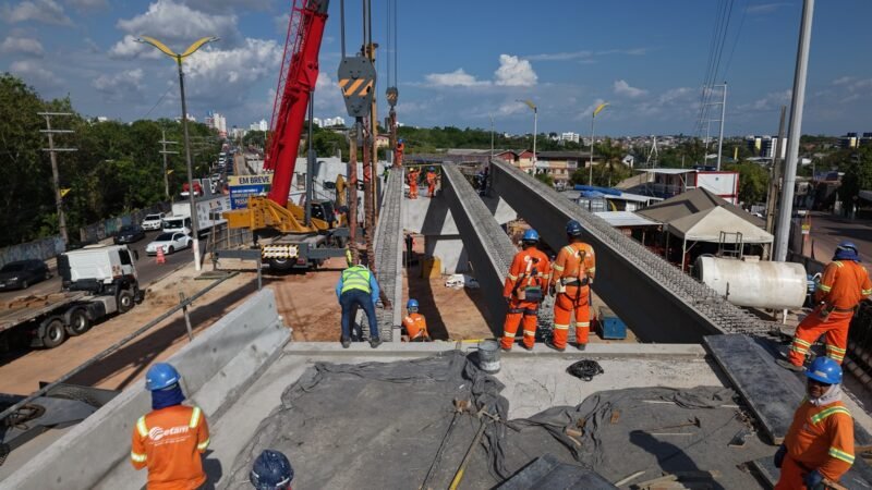 Prefeitura de Manaus inicia içamento de 24 vigas e avança na construção do Complexo Viário Passarão