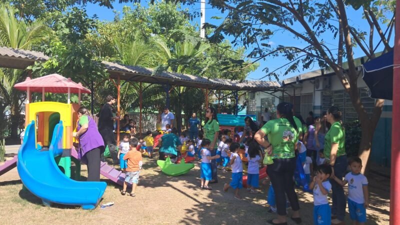 Creche da prefeitura premiada pelo FNDE transforma educação ambiental em ação no igarapé do 40 com inauguração da horta Panc e composteira