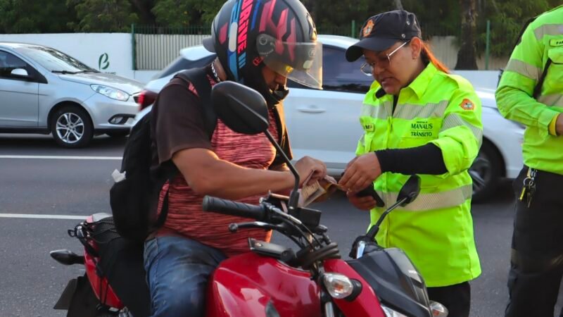 Operação ‘Mobilidade Segura’ soma 158 autuações e 16 remoções de veículos em duas semanas de ações por um trânsito mais seguro em Manaus