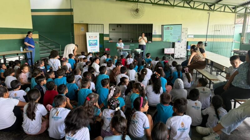 Prefeitura leva ‘Procon Manaus nas Escolas’ para mais de 100 crianças na zona Leste