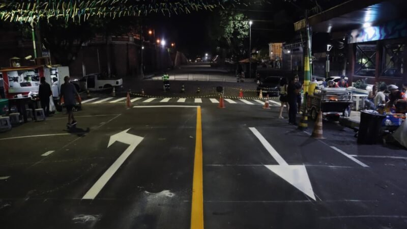 Prefeitura de Manaus implanta mão inglesa na rua José Clemente para reorganizar trânsito no Centro