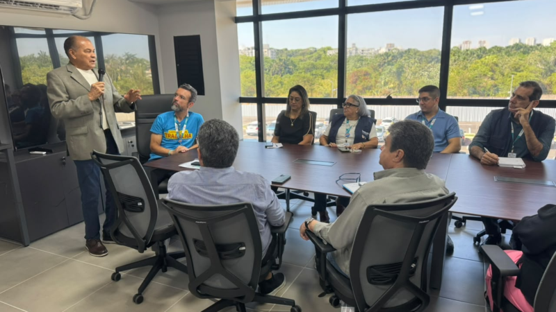 Ouvidoria-Geral reforça papel da escuta cidadã em encontro com equipe do Implurb