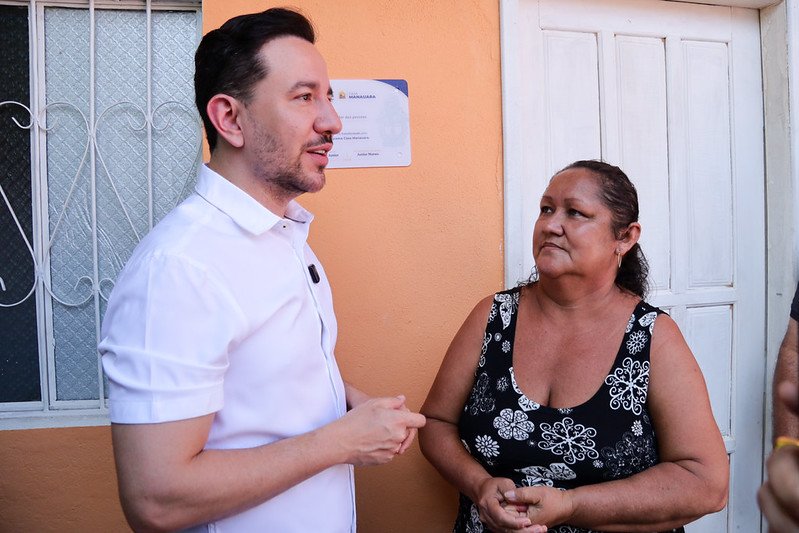 Prefeitura de Manaus entrega mais três casas reformadas pelo programa ‘Casa Manauara’ no bairro Cidade de Deus