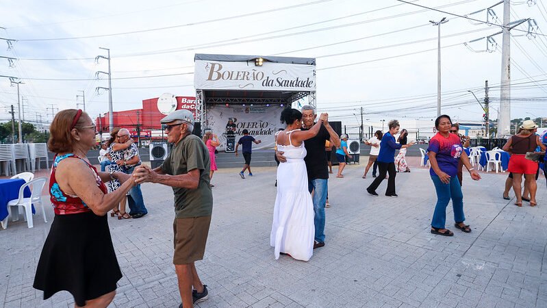 ‘Bolerão da Saudade’ da Prefeitura de Manaus reúne idosos na zona Leste 