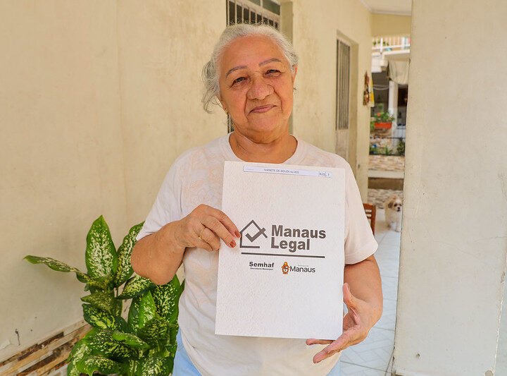 Prefeitura de Manaus entrega 626 títulos definitivos de imóveis e garante segurança jurídica às famílias em diferentes bairros
