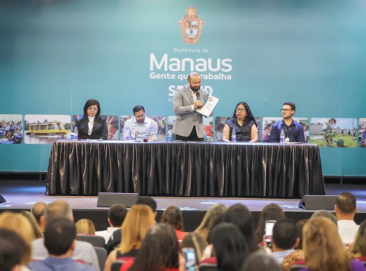 Prefeitura de Manaus lança Plano de Integridade e Manual dos Profissionais da Educação