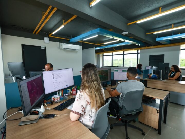 Prefeitura de Manaus emite 1,8 mil Certidões de Informação Técnica e registra alta de 3% em 2026