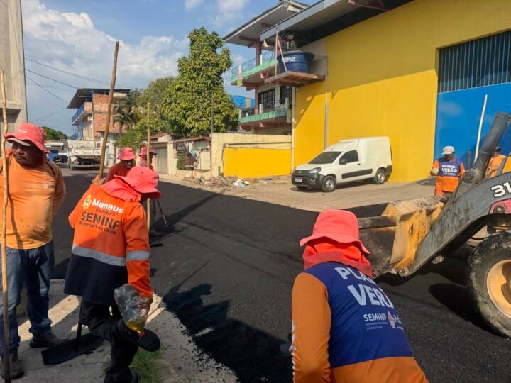 Prefeitura de Manaus recupera rua Tancredo Neves e melhora mobilidade na zona Leste