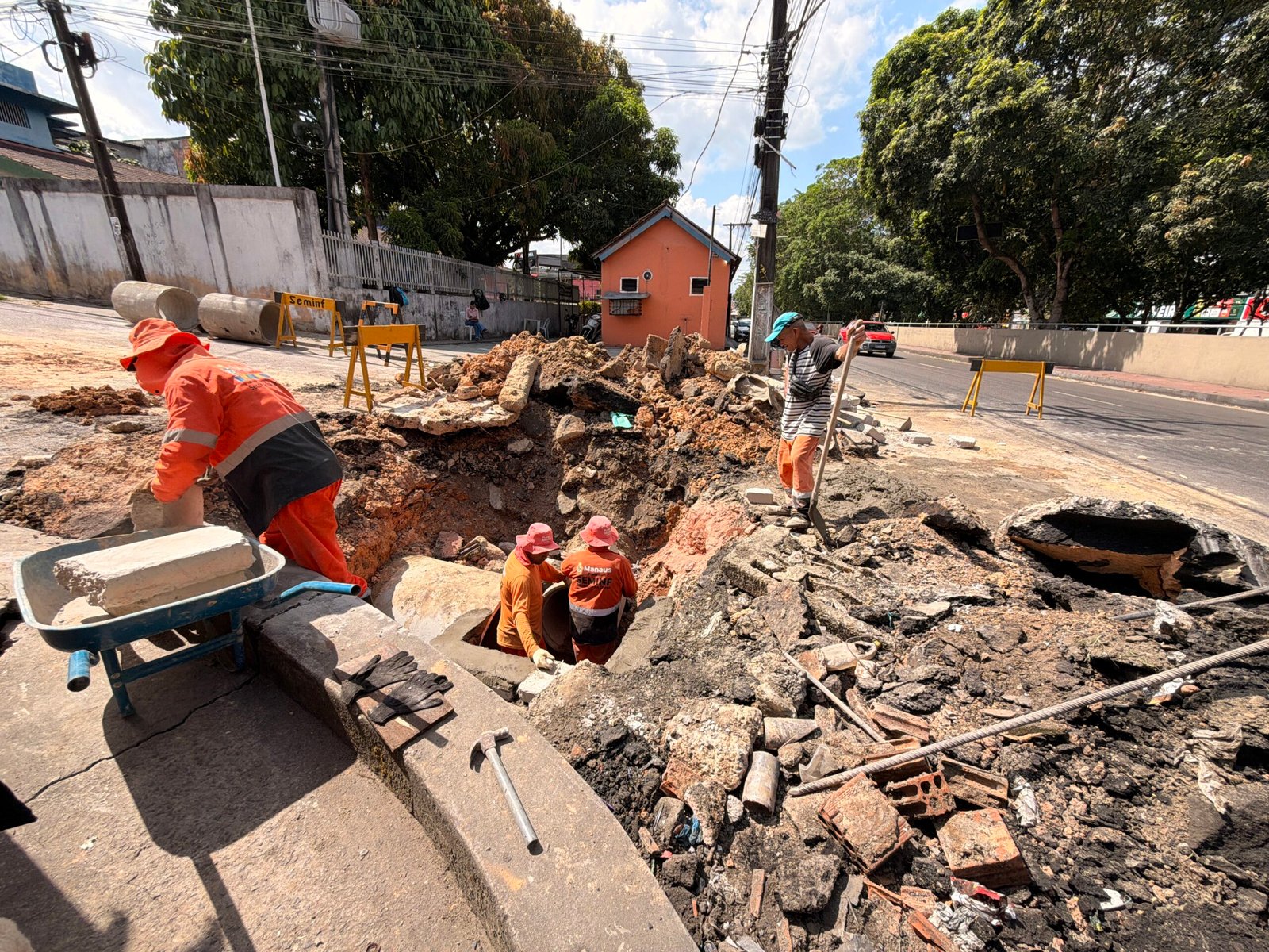 Prefeitura de Manaus recupera drenagem profunda no Coroado e reforça infraestrutura para o escoamento das chuvas