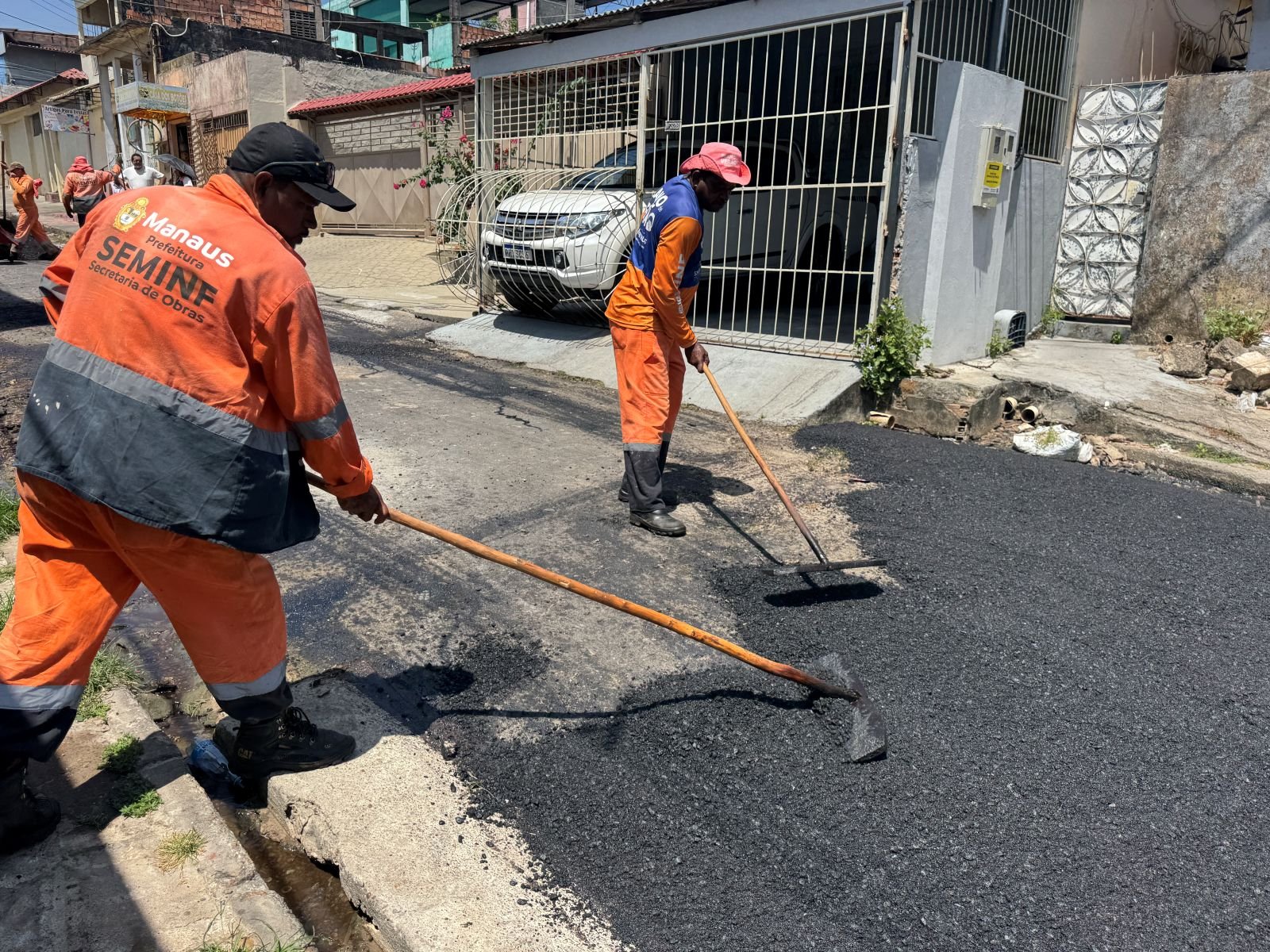 Prefeitura de Manaus atende moradores e recupera rua São Lázaro no bairro Santo Antônio
