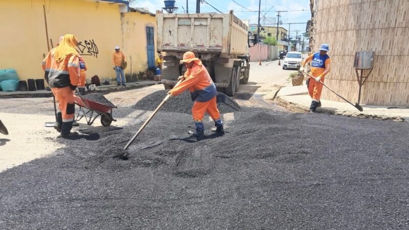 Prefeitura de Manaus avança com recuperação asfáltica no bairro Nova Cidade