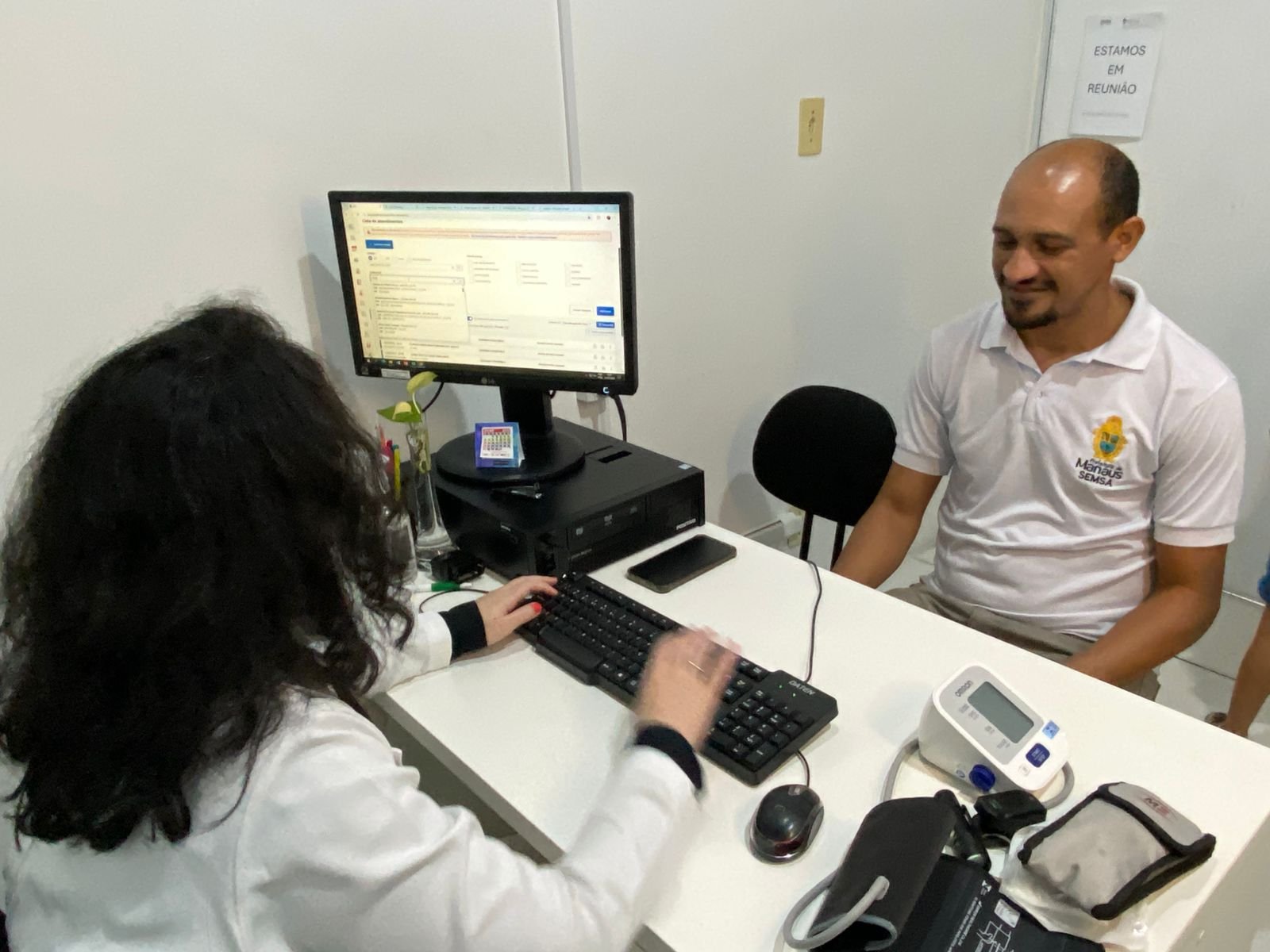 Prefeitura de Manaus alerta para cuidados com a saúde no período de estiagem e fumaça de queimadas