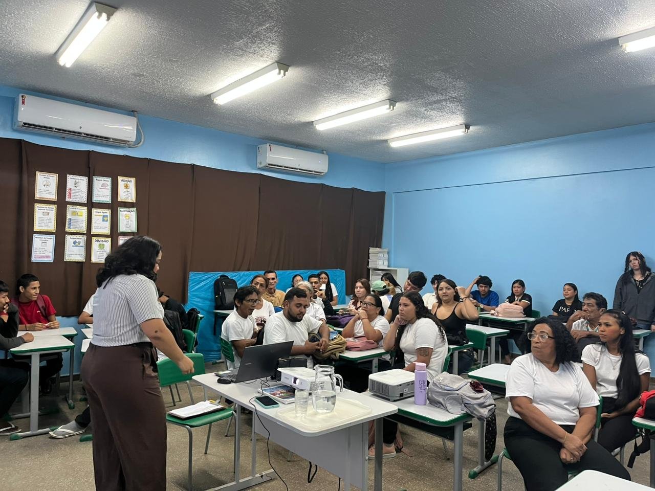 Prefeitura de Manaus abre inscrições para workshop de corte masculino com técnicas de visagismo