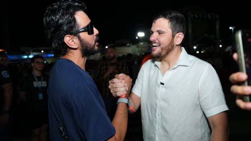 Prefeito Renato Junior percorre área do festival ‘#SouManaus 2026’ e escuta do público avaliação sobre acessibilidade e organização