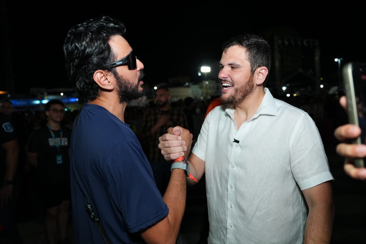Prefeito Renato Junior percorre área do festival ‘#SouManaus 2026’ e escuta do público avaliação sobre acessibilidade e organização