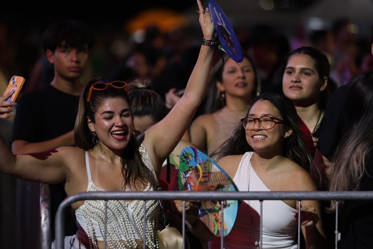 Palco Malcher reúne atrações locais e nacionais na abertura da quarta noite do ‘#SouManaus Passo a Paço 2026’