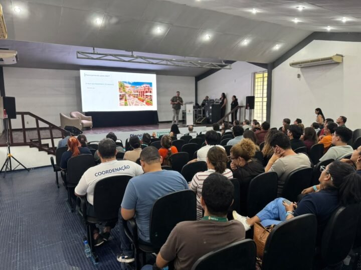 Implurb leva serviços à população e apresenta planejamento urbano para 2027 no ‘Planeja Manaus’