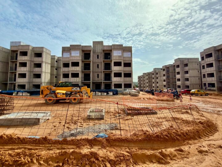 Prefeitura de Manaus supera 1 milhão de metros quadrados licenciados e cresce 77% em 2026