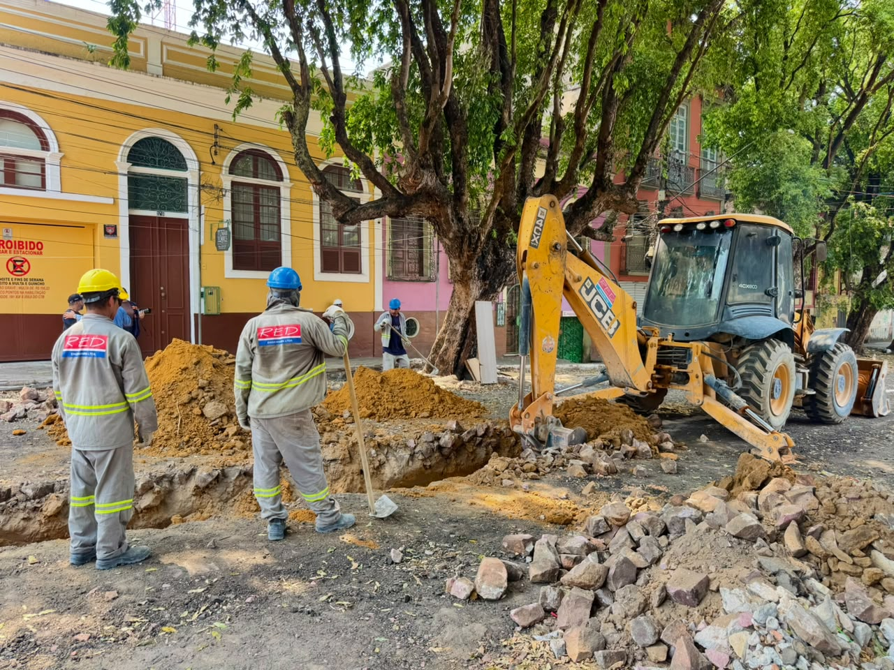 Obra da Prefeitura de Manaus na rua Ferreira Pena avança para nova etapa com início das escavações após aprovação do Iphan